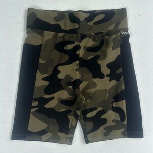 New GUESS Women’s Camo Short SZ S